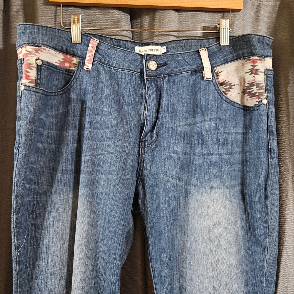 Ranch Dressn Womens 24 Aztec Print Flare Jeans Medium Wash Southwestern Rodeo - Picture 4 of 6